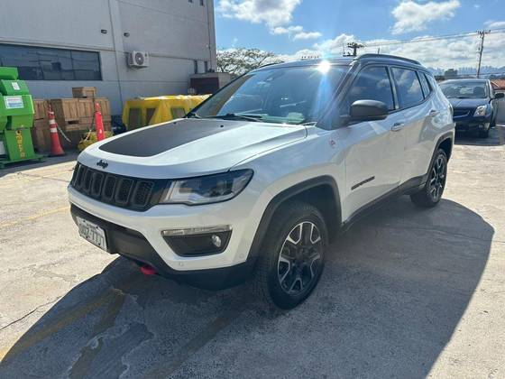 JEEP COMPASS 2.0 16V DIESEL TRAILHAWK 4X4 AUTOMÁTICO JEEP COMPASS 2.0 16V DIESEL TRAILHAWK 4X4 AUTOMÁTICO